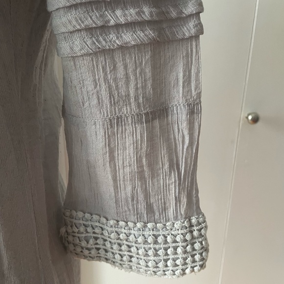 COCO $ tashi gray blouse with 3/4 sleeves - Picture 6 of 7